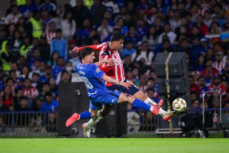 Cruz Azul y Chivas chocan por el pase a la final ¿Dónde y a qué hora verlo?