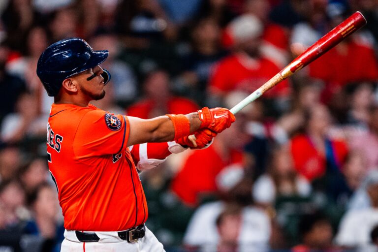 Astros blanquea a Rangers con joya de Arrighetti y jonrón de Isaac Paredes
