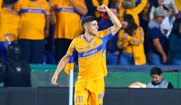 Tigres pega primero en el Volcán, derrota 3-1 ante Chivas