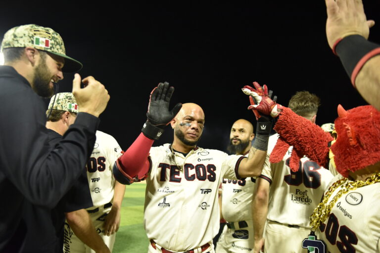 Tecos deja tendido a Monclova y rescata el último de la serie