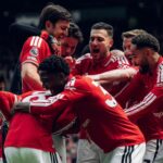 Manchester United gana y amarra puestos de Champions League
