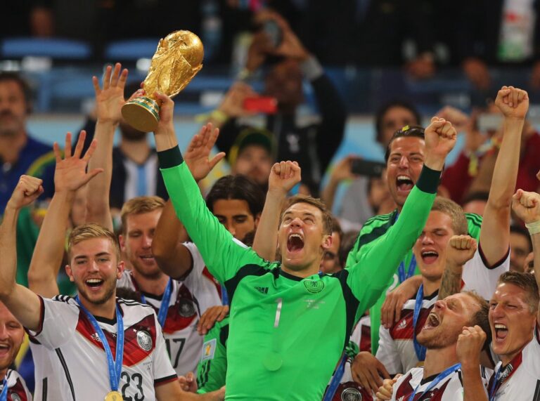 Neuer vuelve del retiro y liderará a Alemania en el Mundial 2026