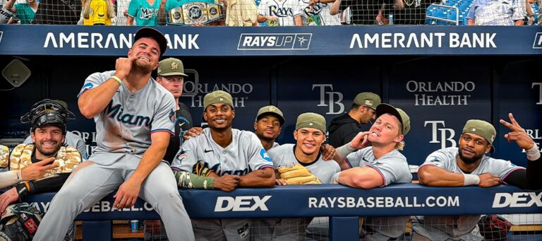 Marlines con poderosa ofensiva derrota 10-5 sobre Rays