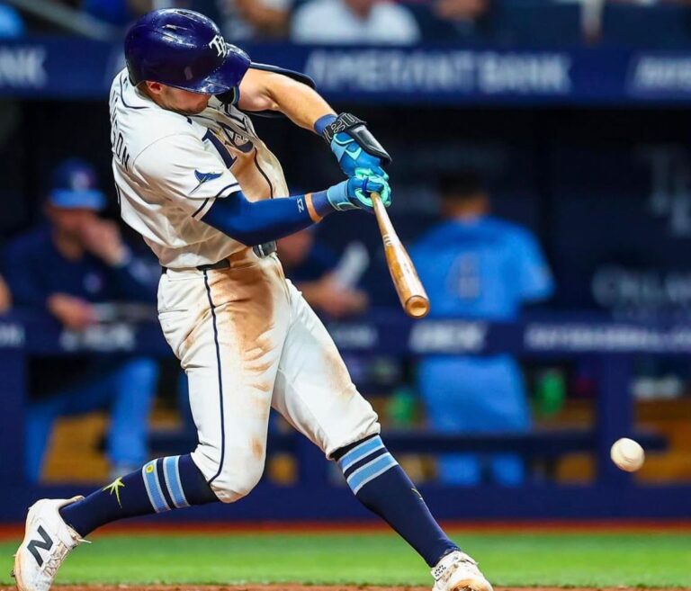 Rays remontan en la recta final a Blue Jays en Tropicana Field