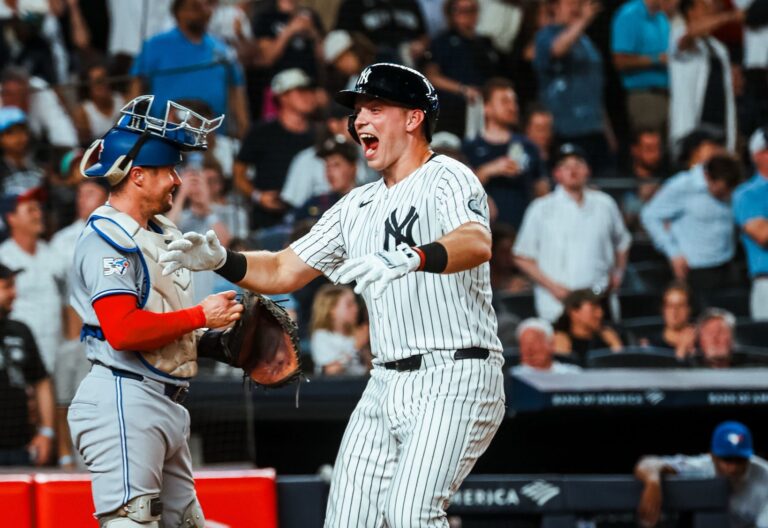 Yankees responde a la ofensiva para derrotar a Blue Jays