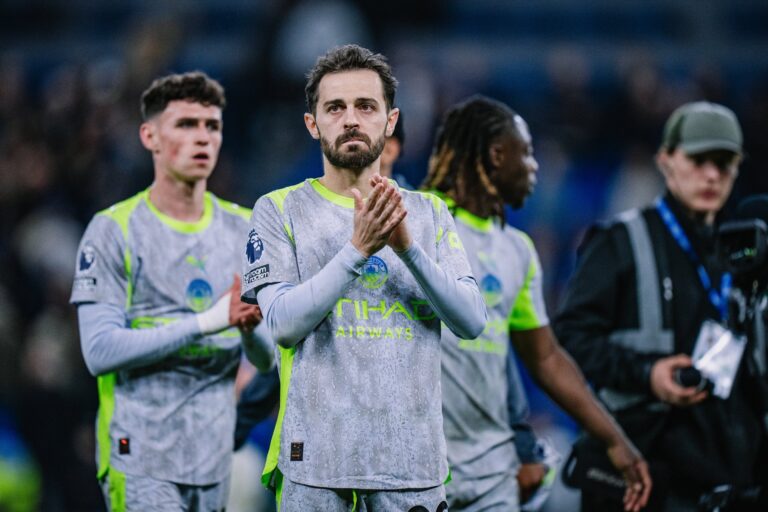 Manchester City empata de último minutos pero suelta el liderato de la Premier