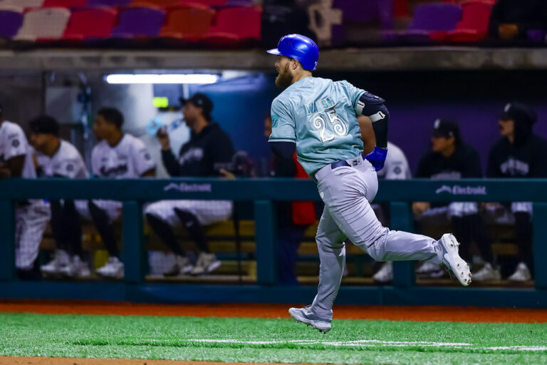 Charros reacciona tarde y Guerreros se adelanta en la serie