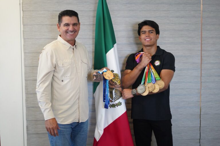 DIRECTOR GENERAL DEL ISDE RECIBE AARÓN IBARRA TRAS SU ÉXITO EN RÍO DE JANEIRO 2026.
