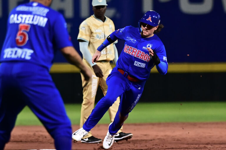Acereros remonta a Algodoneros y pega primero en la serie coahuilense