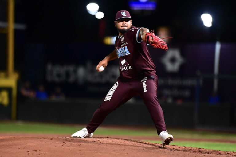 Algodoneros se lleva la serie en Monclova tras vencer 9-7 a Acereros