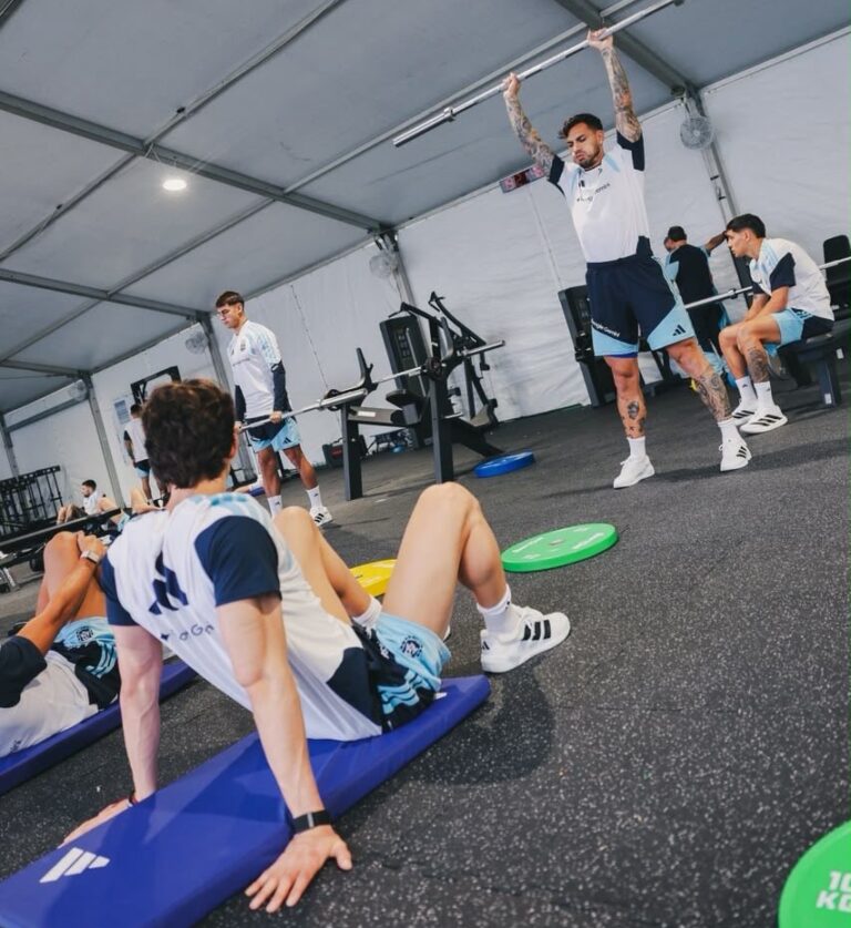 Las lesiones obligan a Scaloni a mover piezas en la recta final rumbo al Mundial