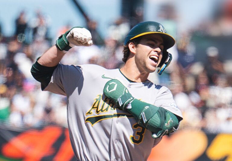 Athletics remontan en la novena y silencian a Giants
