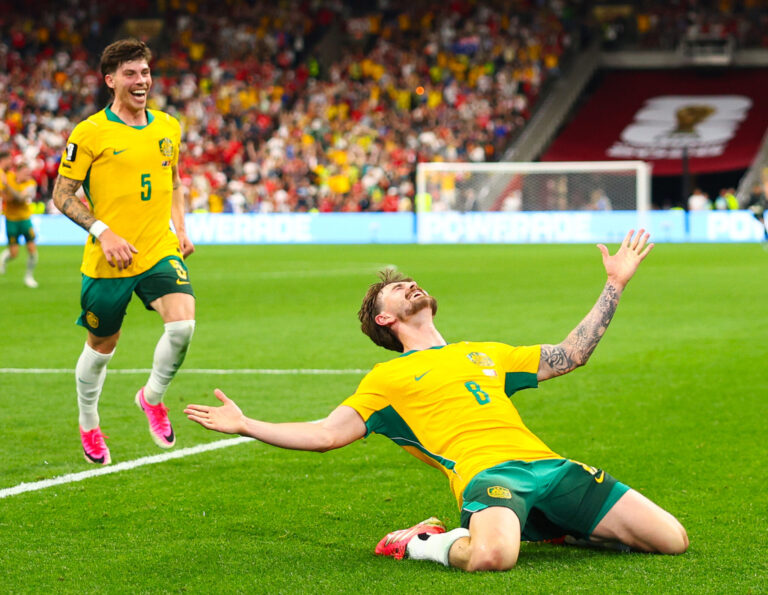 Australia da la sorpresa y vence a Turquía en su debut mundialista