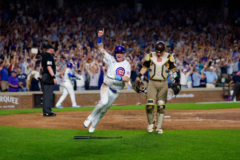 Seiya Suzuki deja tendidos a los Padres y guía el triunfo de Cubs en el noveno inning