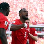 Canadá rescata el empate ante Bosnia y Herzegovina en su debut mundialista