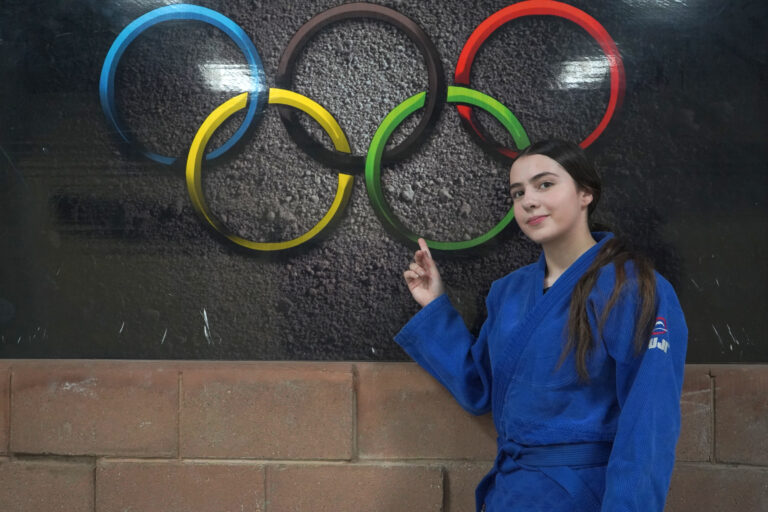 ANA LUCÍA ÁLVARES BUSCARÁ FORTALECER SU NIVEL COMPETITIVO EN ESTADOS UNIDOS