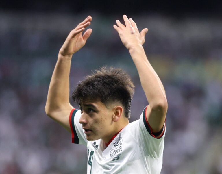 Gilberto Mora mantiene la ilusión: “México está para ser campeón”