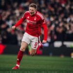 Manchester City rompe el mercado: acuerda el fichaje de Elliot Anderson por cifra histórica