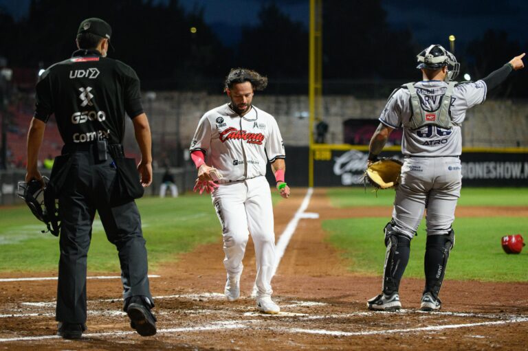 Caliente vence a Sultanes en un dramático cierre y queda a un paso de la postemporada