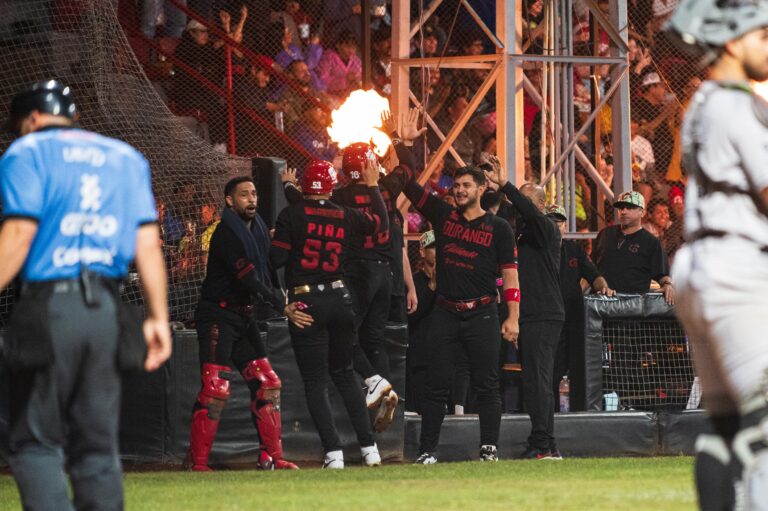 Caliente hace historia: clasifica a la postemporada con contundente triunfo sobre Sultanes