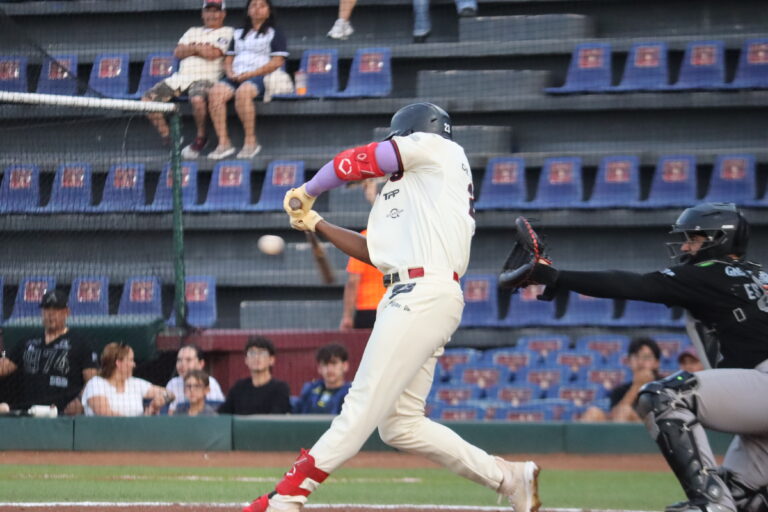 Acereros se impone en 12 entradas y pega primero ante Tecos en la serie