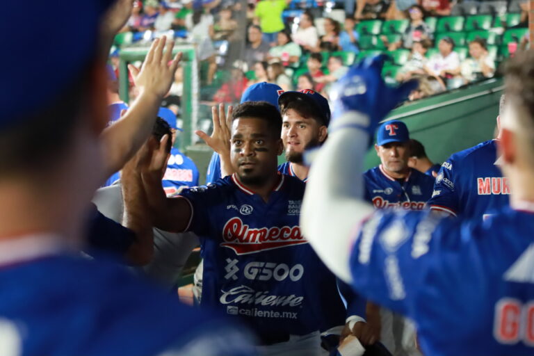 Olmecas vence a Leones y asegura la serie con sólido pitcheo en el Centenario
