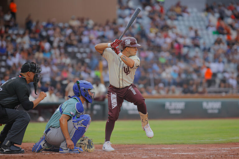 Charros no encuentra respuesta al pitcheo de Unión Laguna y la serie se empareja en Torreón