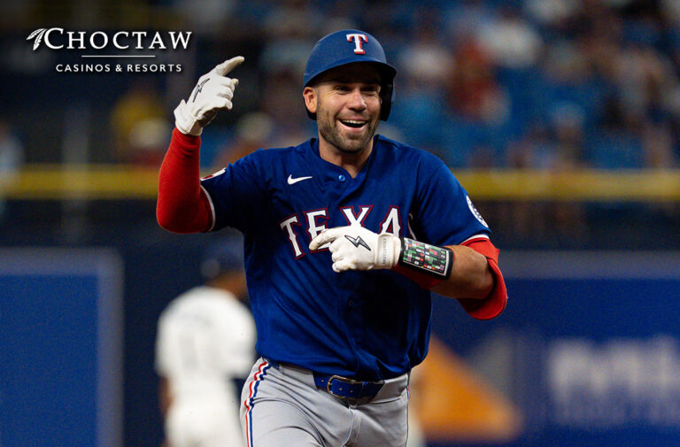 Rangers frenan a los Rays con sólido pitcheo y se llevan la serie en Tampa Bay
