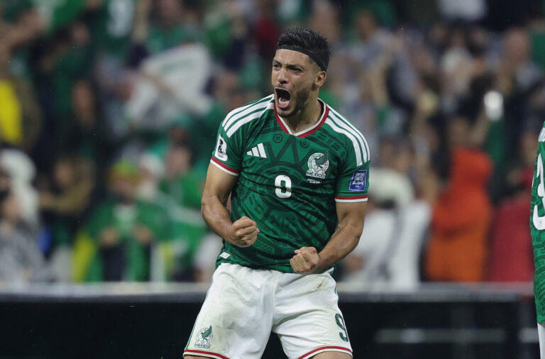 México derrota a Ecuador y avanza con paso firme a los octavos de final del Mundial