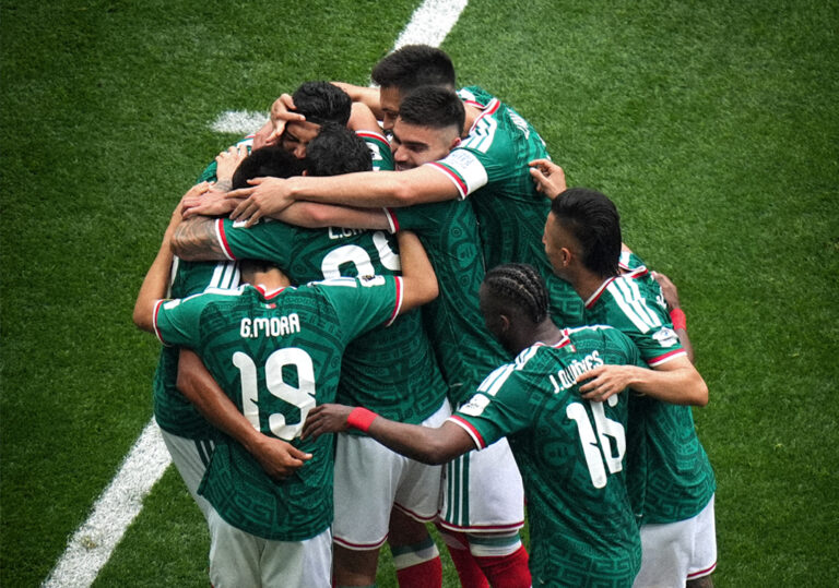 México apela a la unión y al buen momento para desafiar a Inglaterra en el Mundial