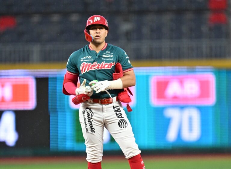 Ramón Flores hace historia en la LMB al conectar dos dobletes en una misma entrada