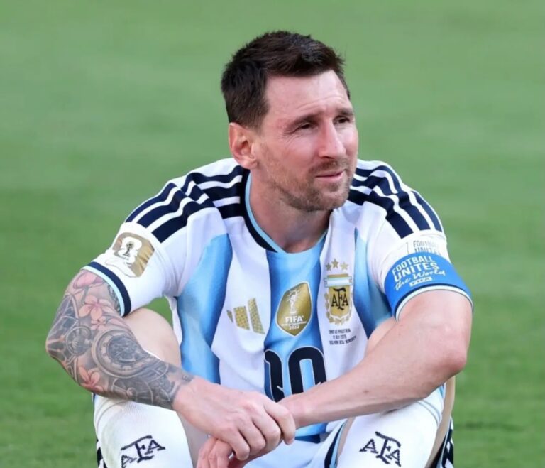 Entre lágrimas, Messi se despide de los Mundiales tras la derrota de Argentina en la final