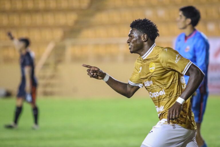 Dorados inicia con triunfo el Apertura 2026; vence 2-0 a Alebrijes en el debut de Luis Alberto Orozco