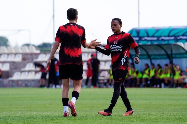 Perrísimas igualan con León en su primer amistoso de pretemporada