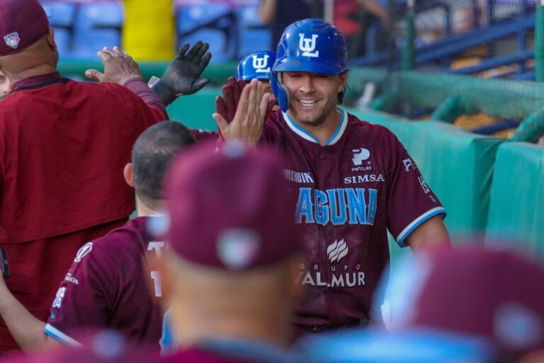 Cinco jonrones impulsan a Unión Laguna en el arranque de la serie ante Dorados