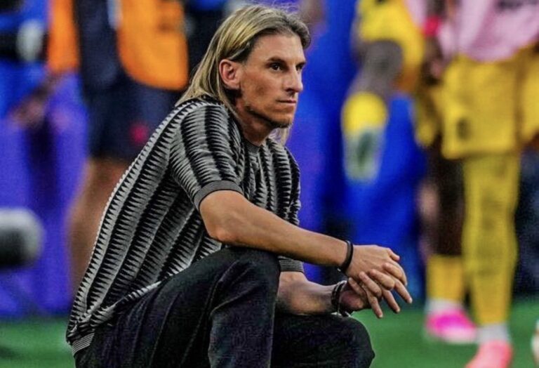 Beccacece deja el banquillo de Ecuador tras la eliminación en el Mundial