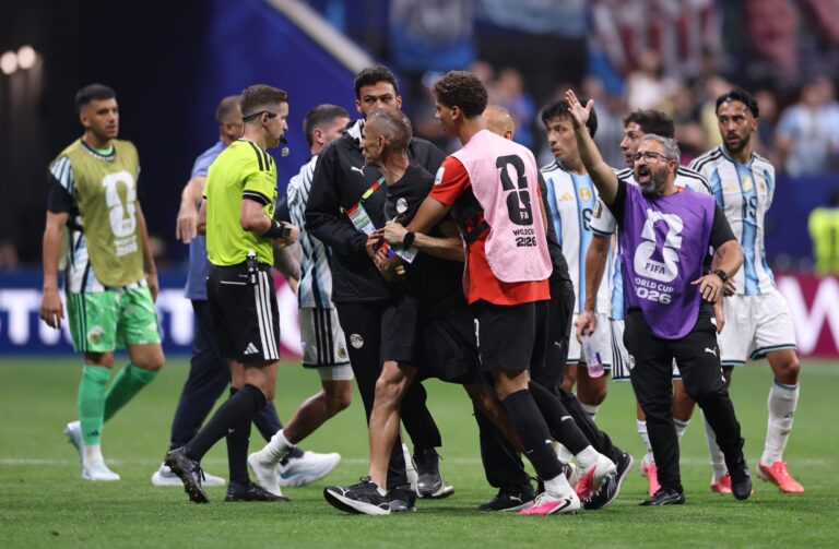 Egipto presenta queja formal ante FIFA por el arbitraje de François Letexier tras su eliminación ante Argentina