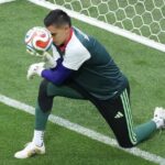 Raúl Rangel, entre los mejores porteros del Mundial 2026; el arquero de Chivas firma actuación histórica