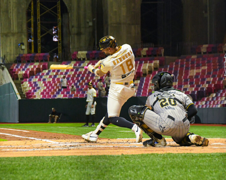 Guerreros apalean a Leones y empatan la serie en Mérida