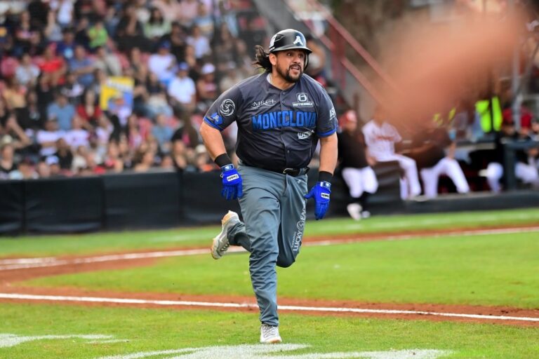 Daniel Jhonson desata la fiesta y Caliente empata la serie ante Acereros