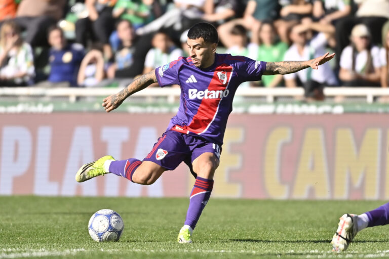Ángel Correa dedica triunfo de River al Chacho Coudet: “Esta victoria se la dedicamos a él”