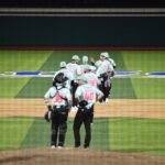 Con rally en el noveno inning Saraperos igualó la serie en Laredo