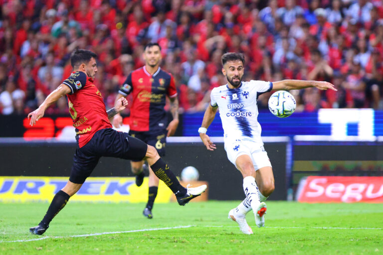 Monterrey arruina el debut de Hernán Crespo en el Jalisco y vence al Atlas en duelo de técnicos argentinos