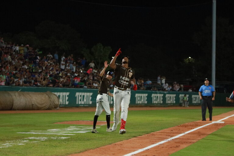 Olmecas deja tendido a Guerreros y empata la Serie de Zona