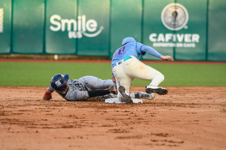 El Águila remonta a Tigres y asegura la serie en el Beto Ávila