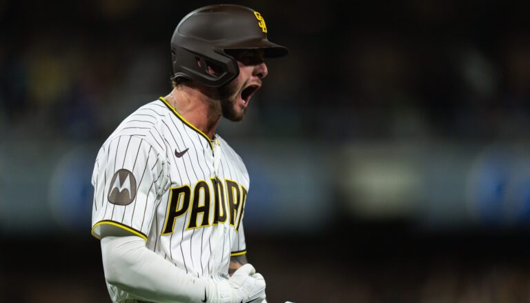 Padres remontan ante Cerveceros y Jackson Merrill firma el batazo del triunfo