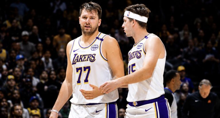 Los Lakers cambian de dueño y comienza una nueva era bajo Mark Walter