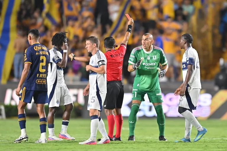 Nahuel Guzmán recibe tres partidos de suspensión en la Leagues Cup