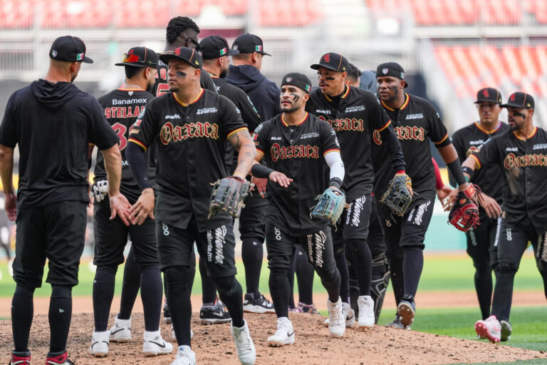 Guerreros de Oaxaca empareja la serie ante Diablos Rojos con una exhibición de pitcheo