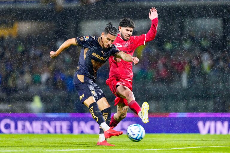 Pumas rescata el empate ante Necaxa en el cierre de la Jornada 5